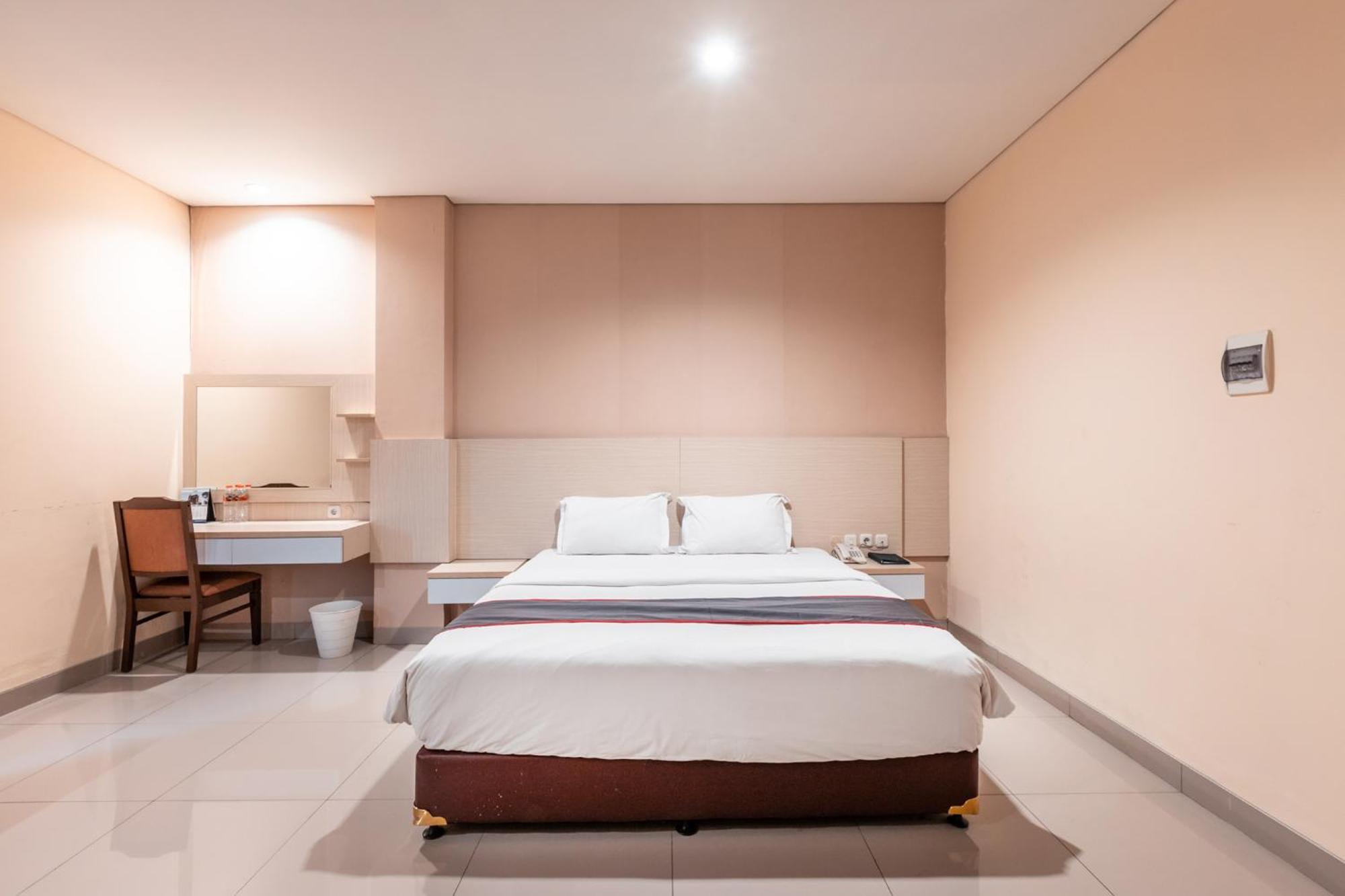 Collection O Hotel Igloo Bekasi Buitenkant foto