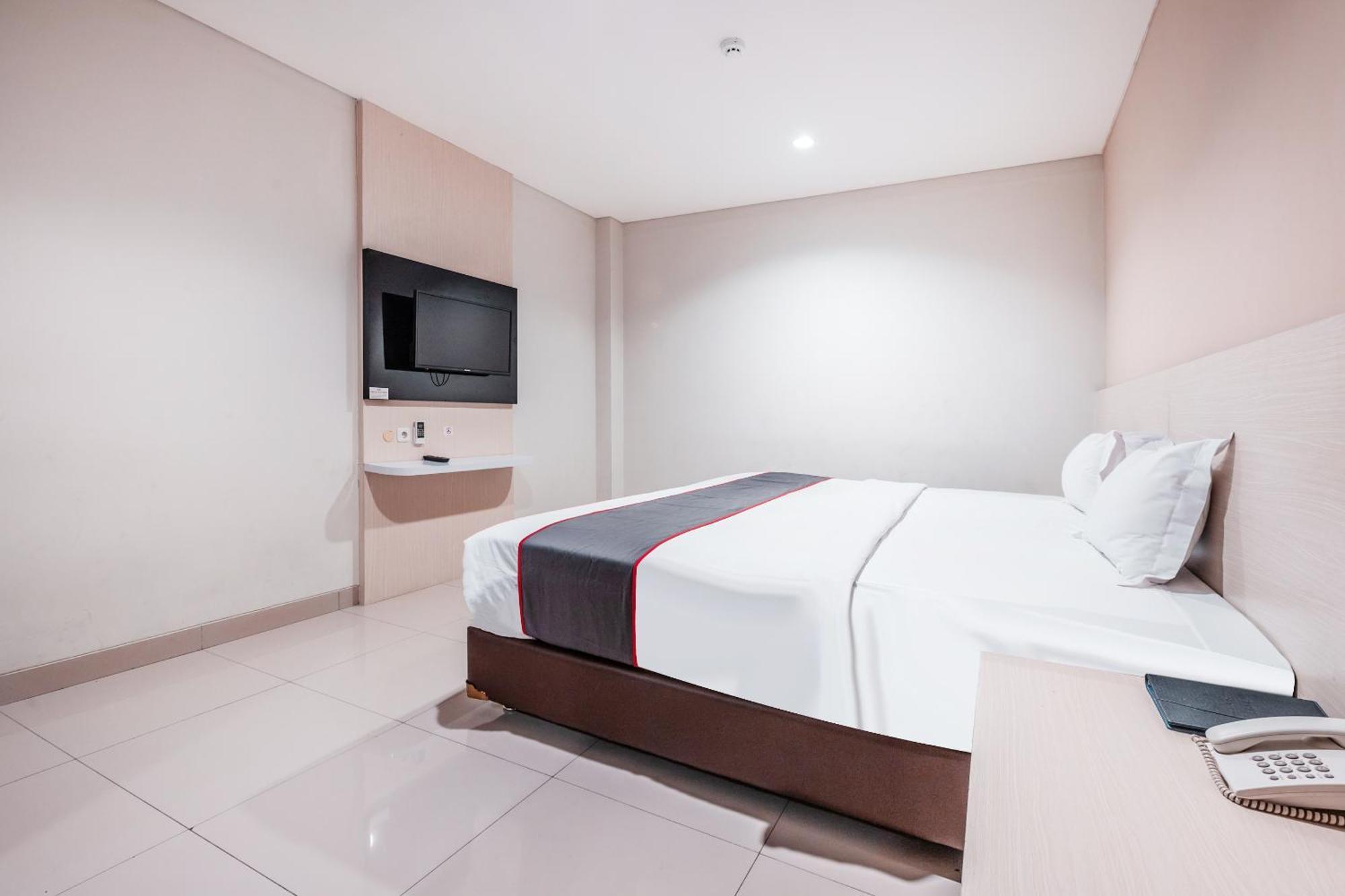 Collection O Hotel Igloo Bekasi Buitenkant foto