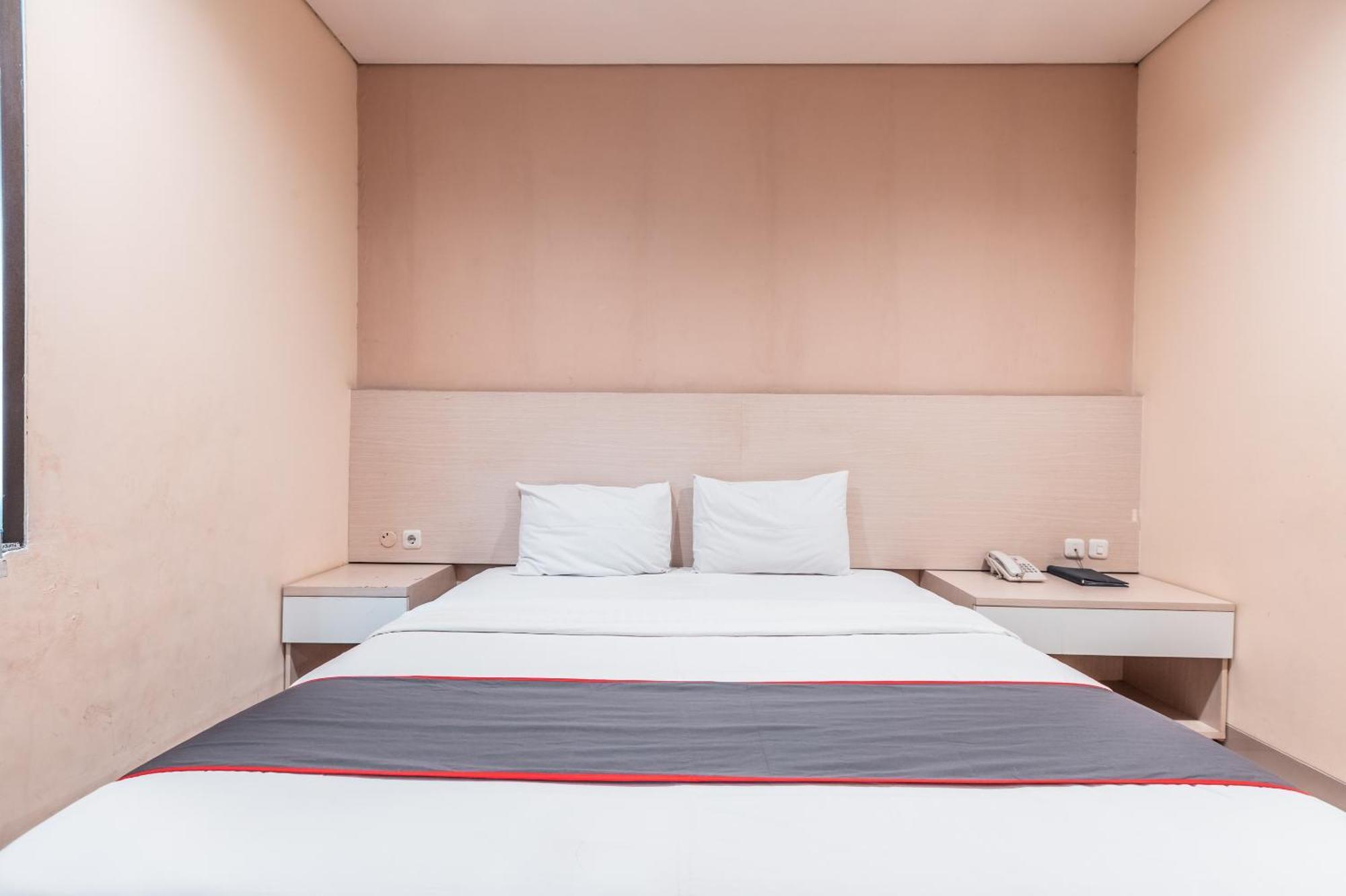 Collection O Hotel Igloo Bekasi Buitenkant foto