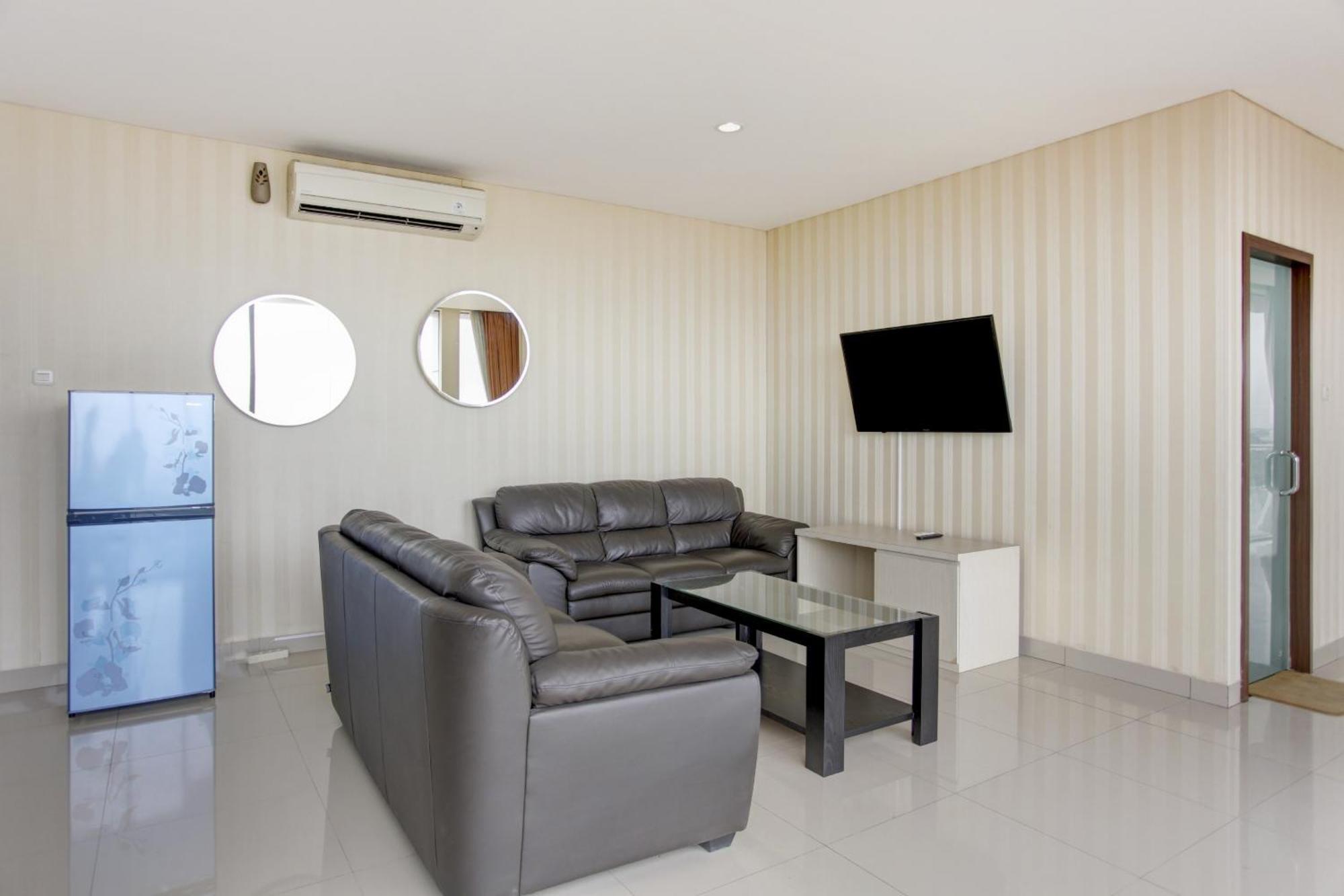 Collection O Hotel Igloo Bekasi Buitenkant foto